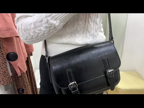 ❤️ Фитинг бөлмөсүндө жаш канчык FeralBerryди дилдо менен коомдук мастурбациялоо ☑ Супер порно бизде ky.pornpictureshq.ru ❌️